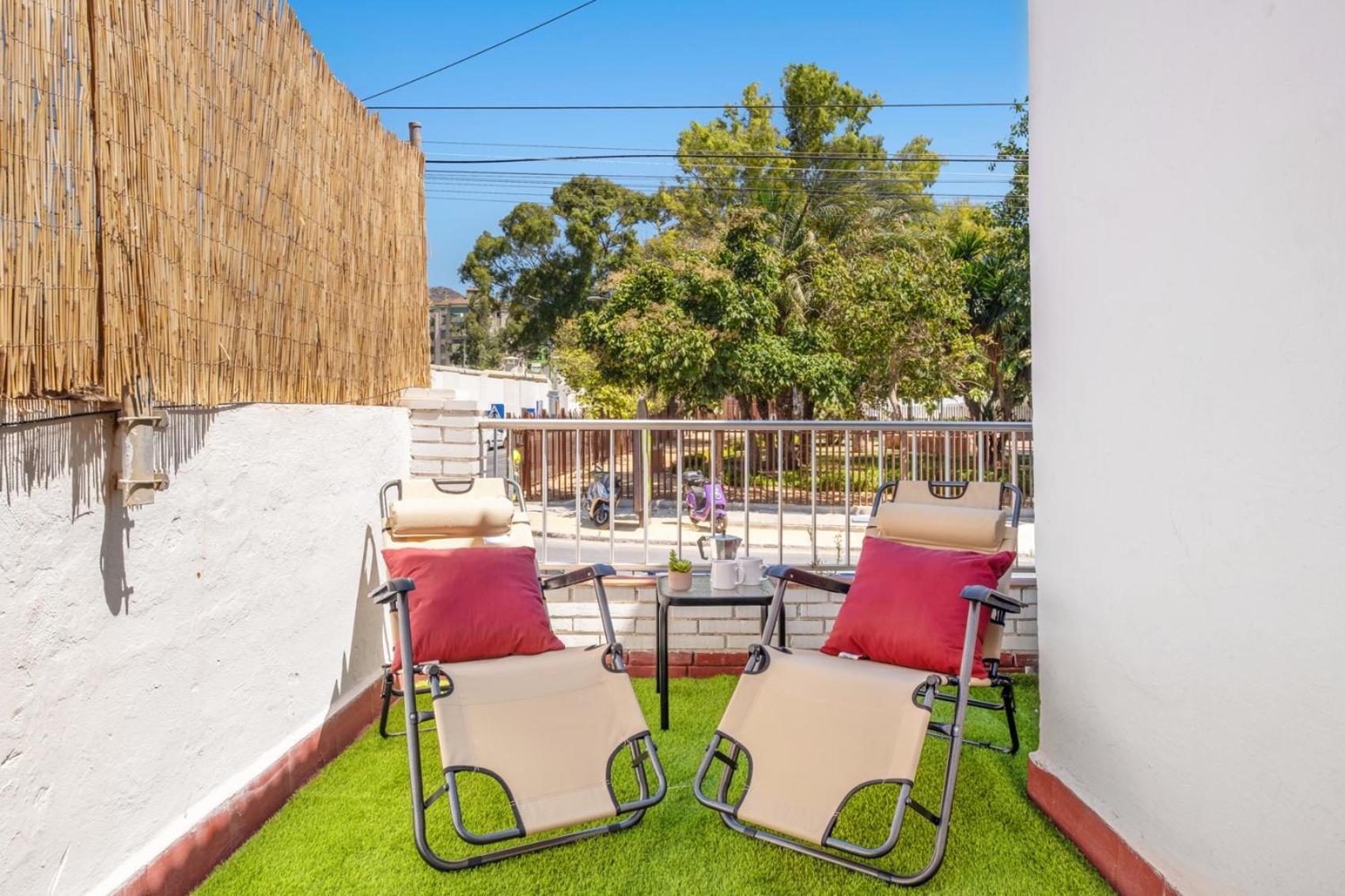 Apartamento En La Playa Con Terraza Málaga Kültér fotó