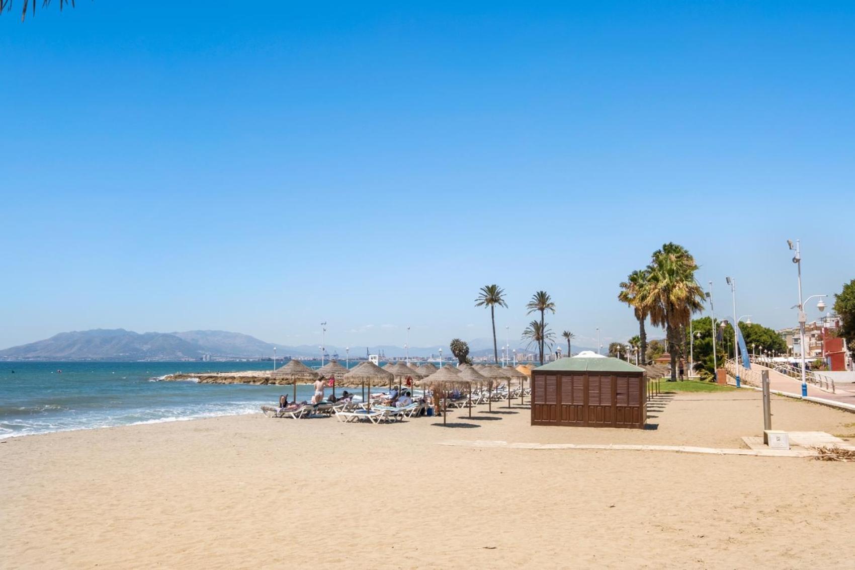Apartamento En La Playa Con Terraza Málaga Kültér fotó